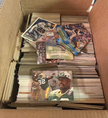 MEDIUM FLAT RATE BOX OF 3000+ FOOTBALL CARDS ROOKIES & HOF SEE DESCRIPTION BELOW