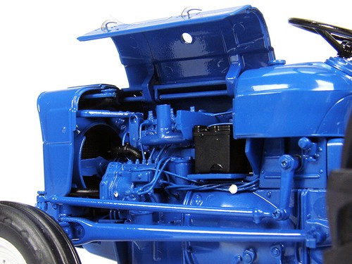 1963 FORDSON SUPER DEXTA NEW PERFORMACE TRACTOR 1/16 UNIVERSAL HOBBIES UH2900 - 第 2/7 張圖片