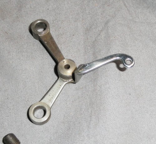 Vintage Singer 201 201k 1200 Sewing Machine Thread Take Up Lever Arm Needle Bar - Picture 2 of 3