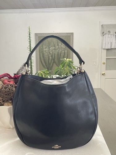 Coach Nomad Hobo In Glovetanned Leather Black - Picture 8 of 8