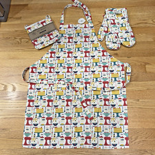 Lot Kitchen Chef Apron Set Of Potholders Oven Mitts Baking Cakes Mixer Whisk New