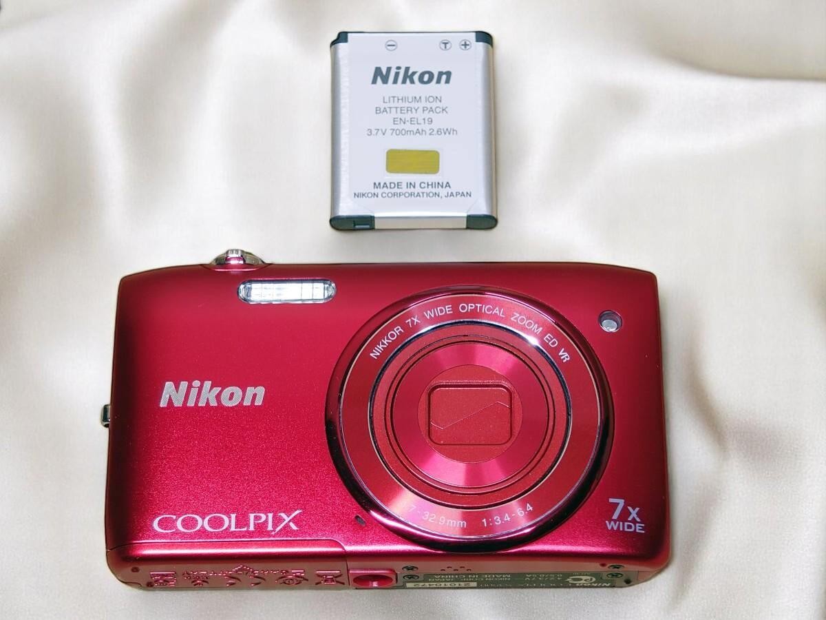 N Mint] Nikon COOLPIX S3500 20.1MP Compact Digital Camera