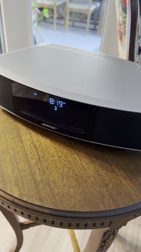 Bose Wave Music System IV CD Player/AM/FM Radio 417788-WMS - No Remote - Video 1 of 1
