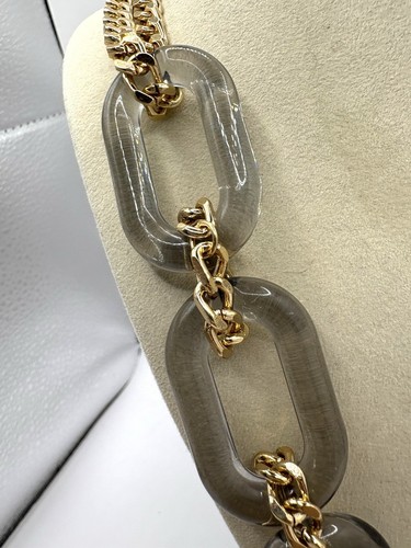 Gold Tone Curb Chain & Smokey Gray Lucite Chunky Link Necklace NWOT - Picture 4 of 6