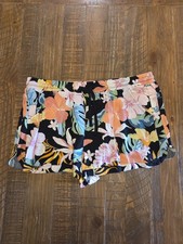 Hurley brand floral print shorts 100 Rayon size large