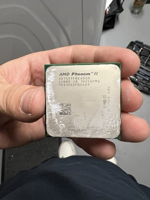 AMD Phenom II X 6  2.8 GHz 1055T Six Core Processor, HDT55TFBK6DGR, AM3, US