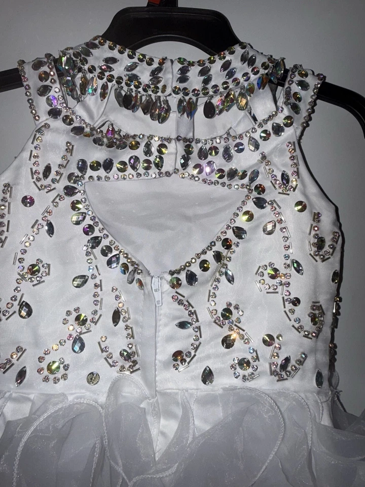 Girls Cupcake Style Pageant Dress Size 4/5 White - Image 4 of 4