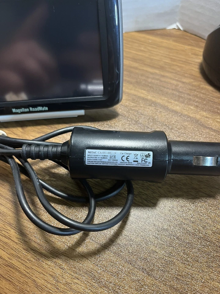 Magellan Roadmate 3120-MU Car GPS Navigation 4.7" big Screen Bundled w/ Charger - Image 3 of 4