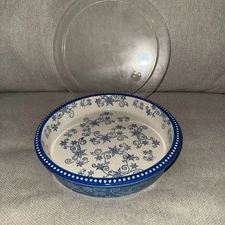 Temptations Floral Lace Winter Blue Pie Dish And Lid Snowflakes Blue / Cream 10”