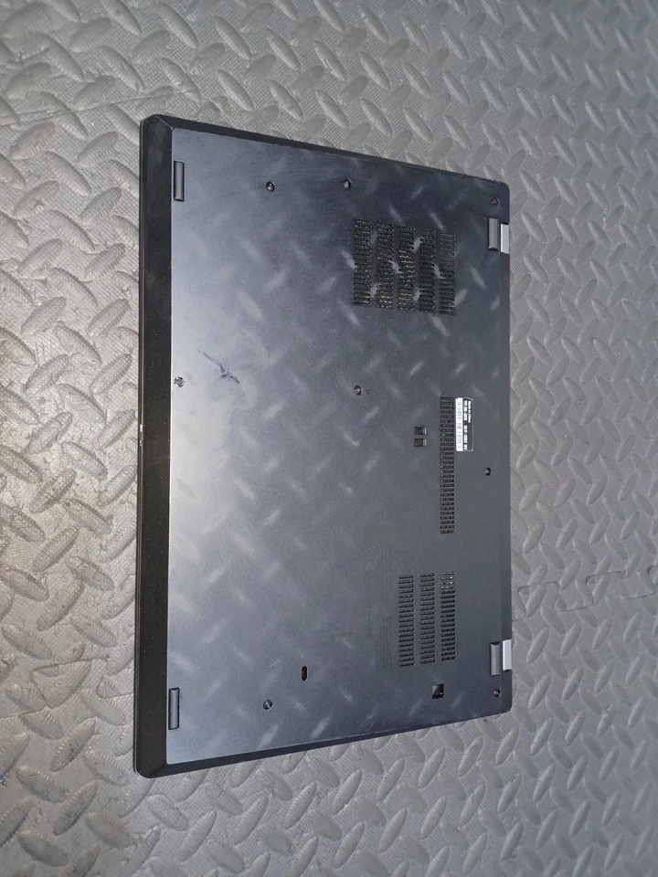 Lenovo ThinkPad T590 · i5-8265U · 8GB · 256GB, photo 3 of 5