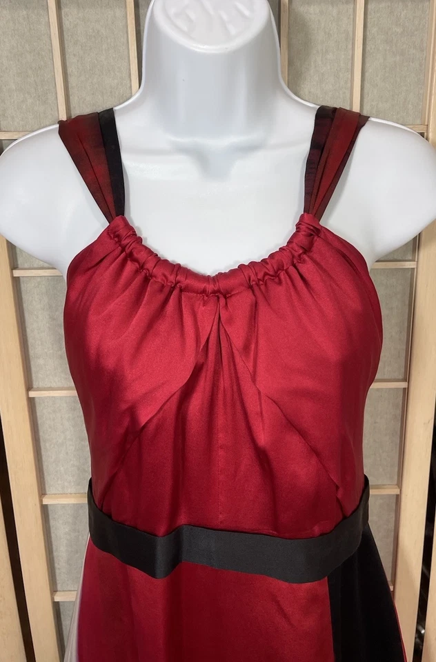 NUEVO CON ETIQUETAS $448 Vestido Elie Tahari 6 Simone Vagón Rojo Seda Sin Mangas Funda Halter Foto 3 de 4