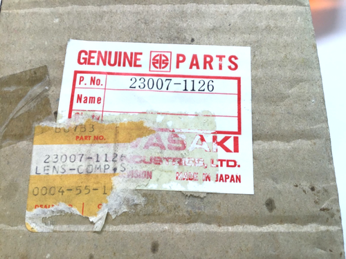 KAWASAKI #23007-1126 OEM NOS RIGHT FRONT SIGNAL LIGHT MARKER - 86-88 GPZ1000 - Picture 2 of 3