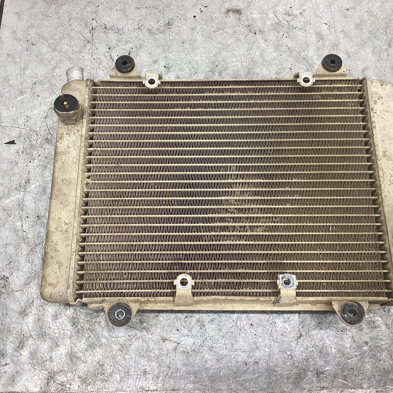 2005 Kawasaki Prairie 700 KVF700A 4x4 OEM ENGINE RADIATOR MOTOR COOLER COOLING