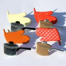 OVEN MITS & PAN SCRAPBOOKING DECORATIVE BRADS EYELET OUTLET 8 PCS