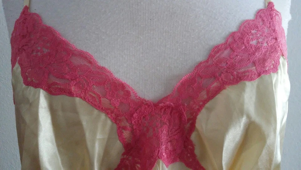 SECRET TREASURES Ropa de Dormir Amarilla Transparente Noche Talla L (12/14) Foto 2 de 4