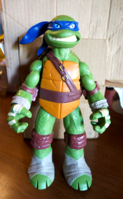 Teenage Mutant Ninja Turtles Leonardo Action Figure Viacom Int. 2012