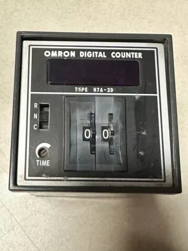 Omron - Digital Counter #H7A-2D