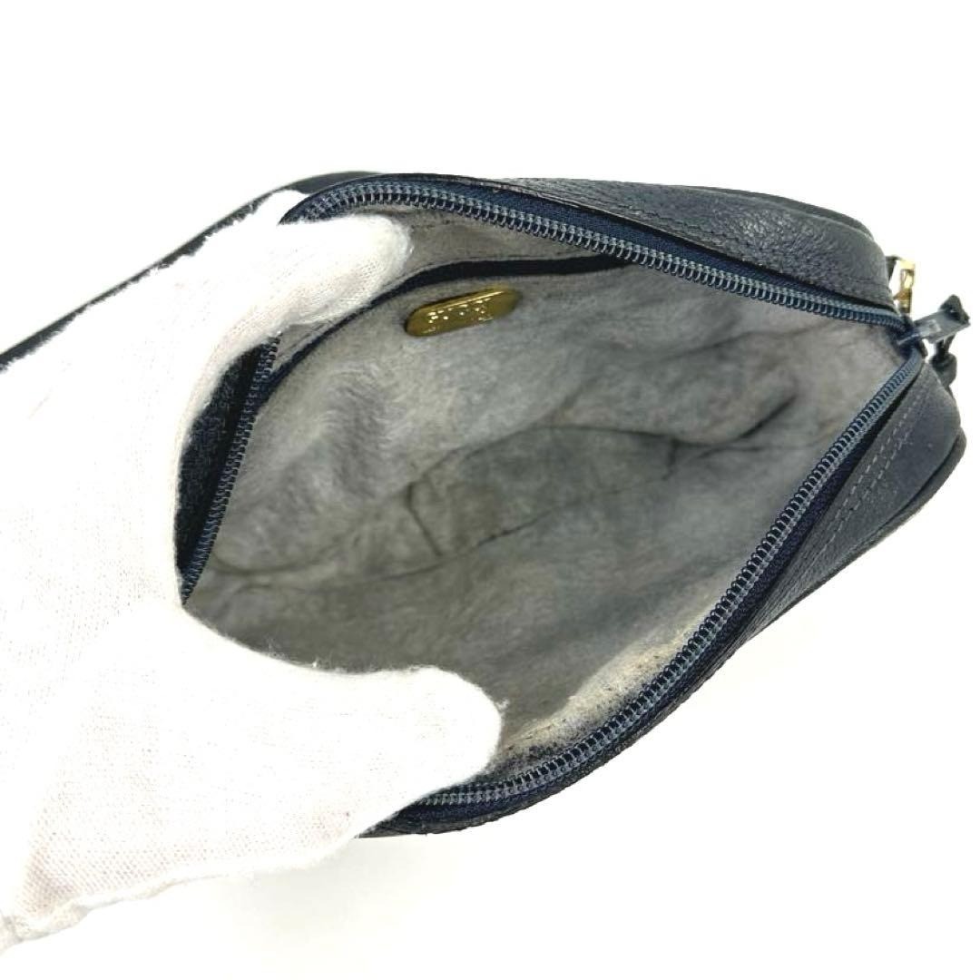 GUCCI GG Plus Supreme Interlocking G Shoulder Bag… - image 8