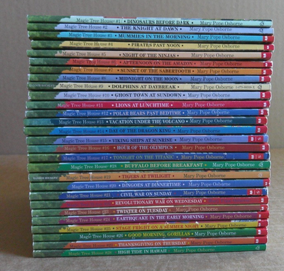 Magic Tree House Paperback Books by Mary Pope Osborne (sequence 1