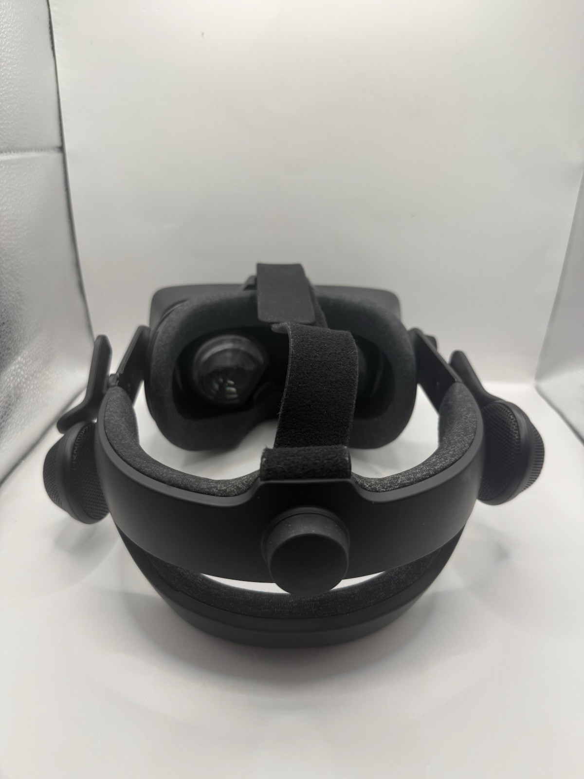 VALVE INDEX VR Virtual Reality HEADSET ONLY (No Controllers Or Cords) - READ