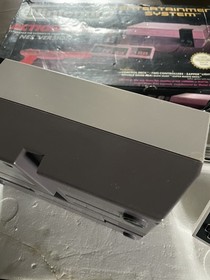 Nintendo NES Entertainment System Video Game Console Boxed Action Set 