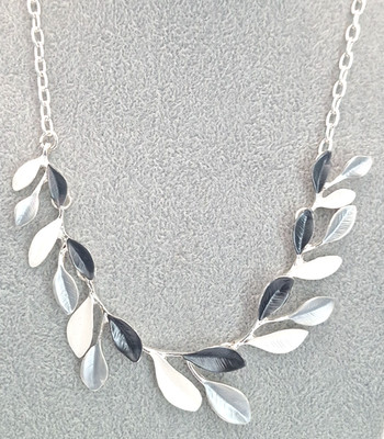 Stauer Olive Leaf Necklace Blue Enamel Silver Tone 16 +2 Mediterranean Botanical