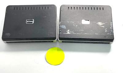 D-LINK ETHERNET DESKTOP SWITCH DES-1105/RE BDES1105ARE-R1 **LOT OF 2**