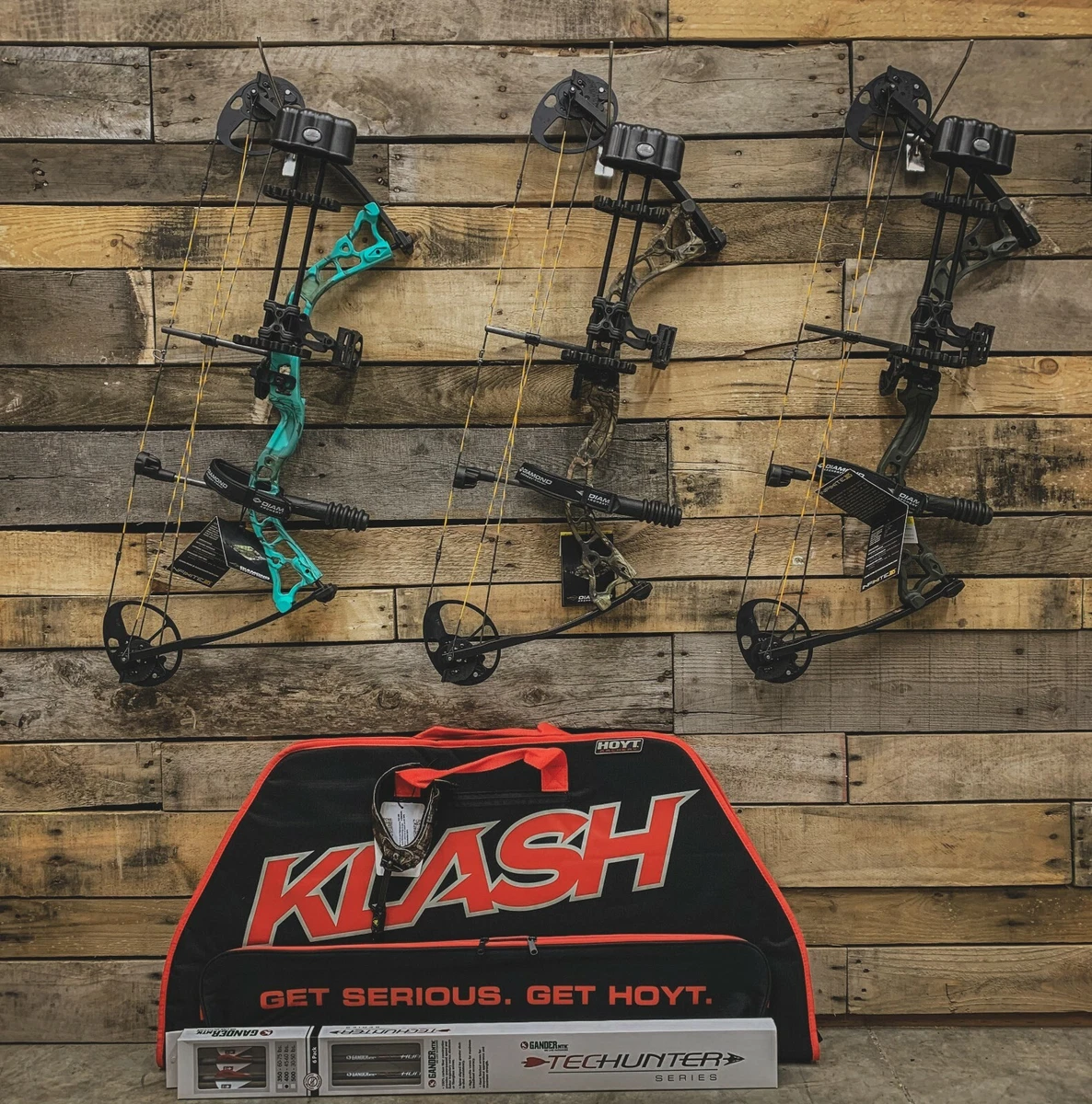 NEW DIAMOND ARCHERY INFINITE 305 BOW PACKAGE 2021 Brand NEW FREE CASE ARROWS REL