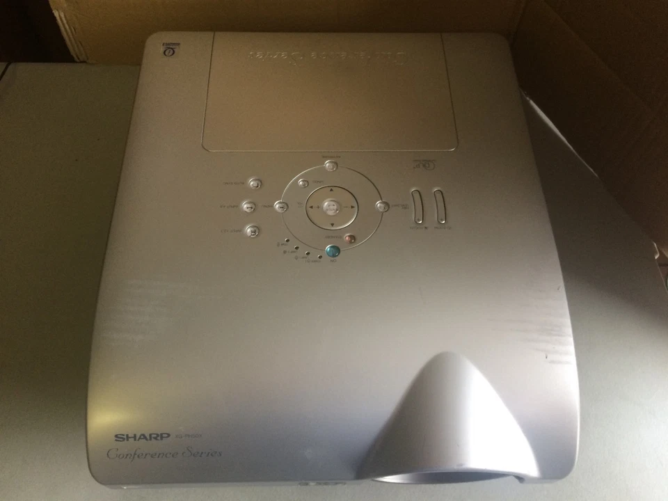 SHARP XG-PH50X DLP PROJECTOR, 4000 LUMENS!! IMAGE IS CLEAR & BRIGHT!! - Image 2 of 3