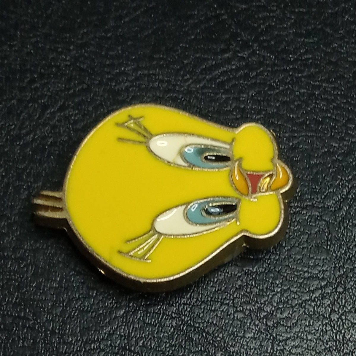 Vintage Button Cover Tweety Cartoon Marked TN 93 WB Yellow