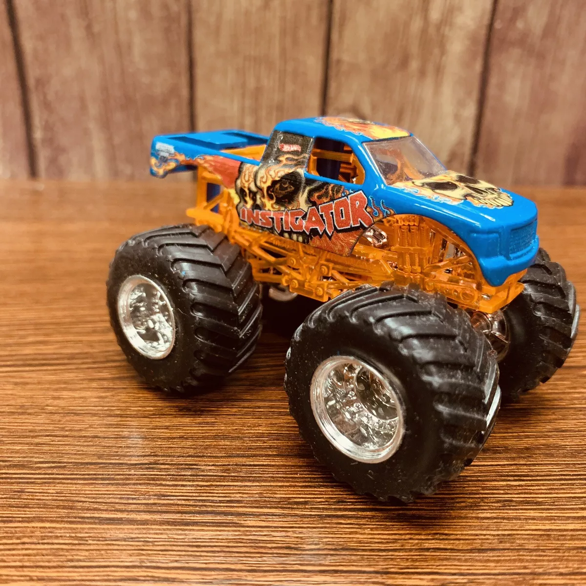 Monster Trucks Custom Shop — Boing! Toy Shop