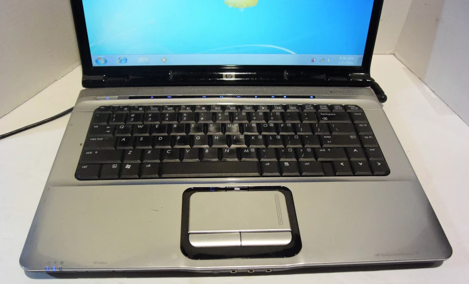 HP Pavilion dv6058cl 15.4" Notebook (AMD Turion 64 X2 1.60GHz 2GB 120GB Win 7) - Image 2 of 4