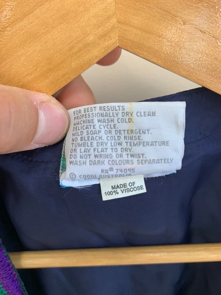 Coogi Australasian Black Samurai Vest 3D Textured Knit Mercerized Mens , size XL - Image 4 of 4