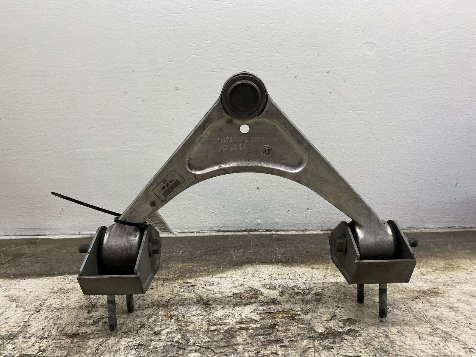 Bentley Mulsanne 2010-2020 Front Left Upper Control arm P/N 3Y0407041