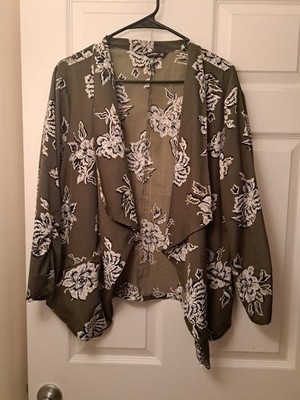 Indulge In Sytle Waterfall Jack 3x  Green White Flowers Zipper Pockets Boho Chic