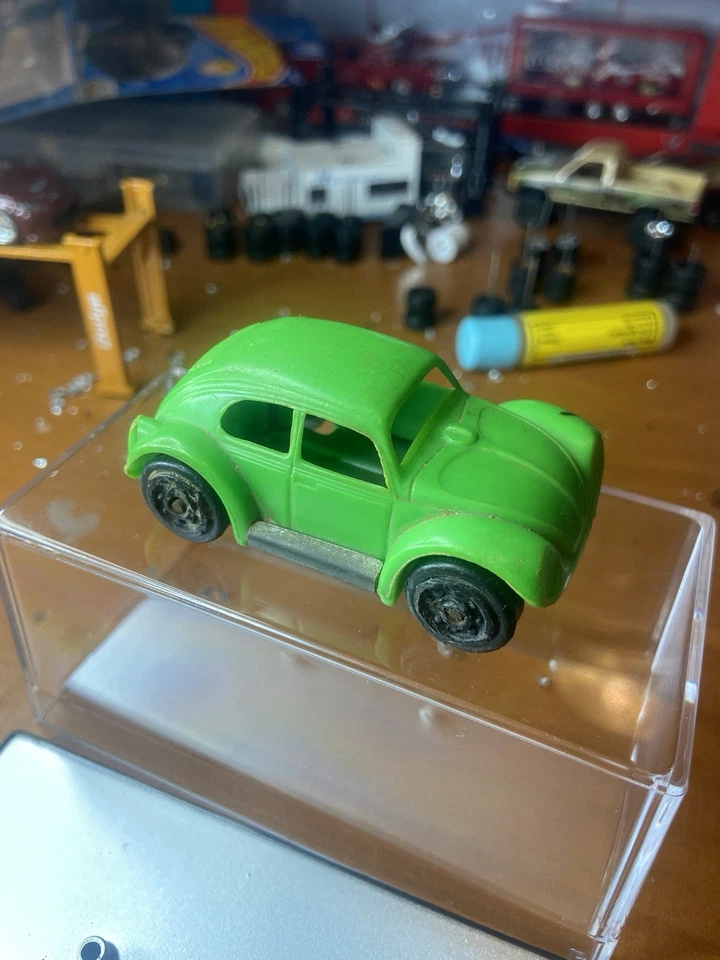 Mini bolsos Tonka 57020 VW Volkswagen Beetle Bug coche de juguete vintage verde lima Foto 3 de 4