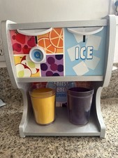 Melissa  Doug Thirst Quencher Dispenser