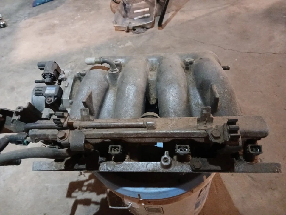 Acura RSX Type-S 2003 colector de admisión completo con TB, riel de combustible e inyectores Foto 2 de 4