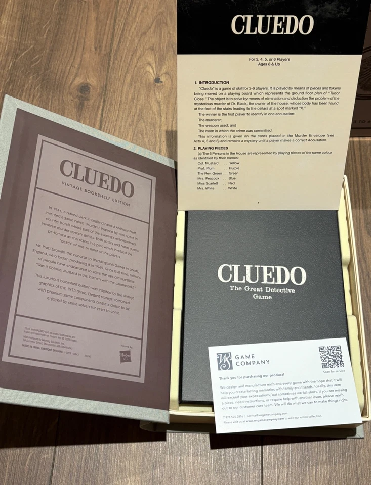 (NEW) Cluedo Hasbro Boardgame Vintage Bookshelf Collector's Edition - Image 3 of 4