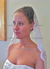 WEDDING VEIL MANTILLA IN FINGERTIP LENGTH NARROW CUT IN CHAMPAGNE, SPANISH VEIL