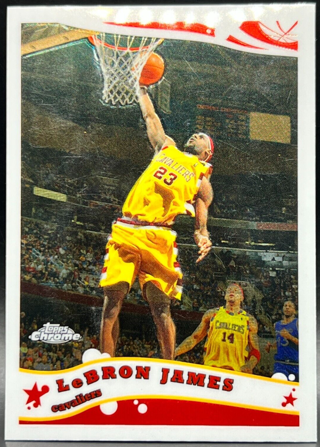 2006 Topps Chrome LeBron James NM+ Cleveland Cavaliers Card #102