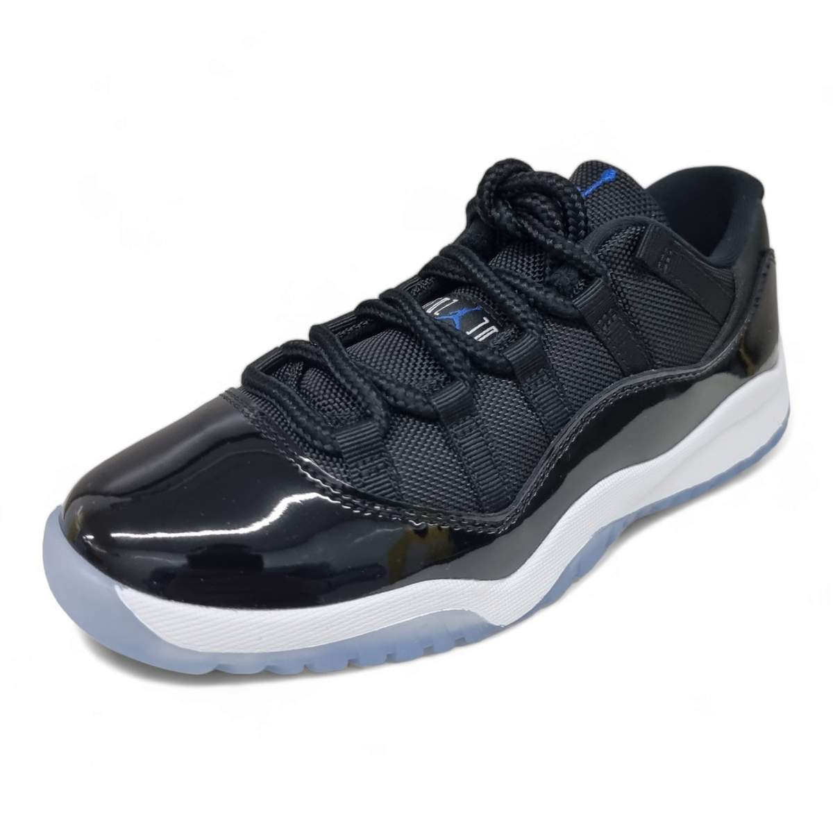 靴 NIKE AIR JORDAN 11 RETRO LOW \"SPACE JAM\" Nike Air Jordan 11 Retro Low Space Jam Sneakers collectie