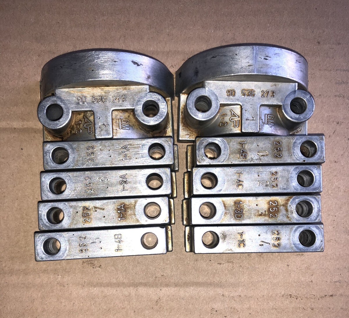 Opel / Vauxhall ASTRA ZAFIRA Camshaft Caps 10 Pieces (1 Set