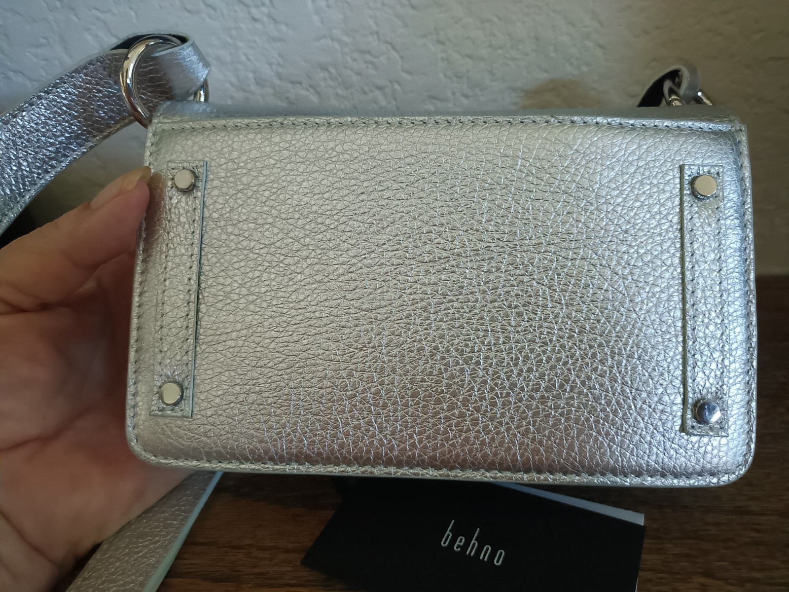 Benho Crossbody - image 6