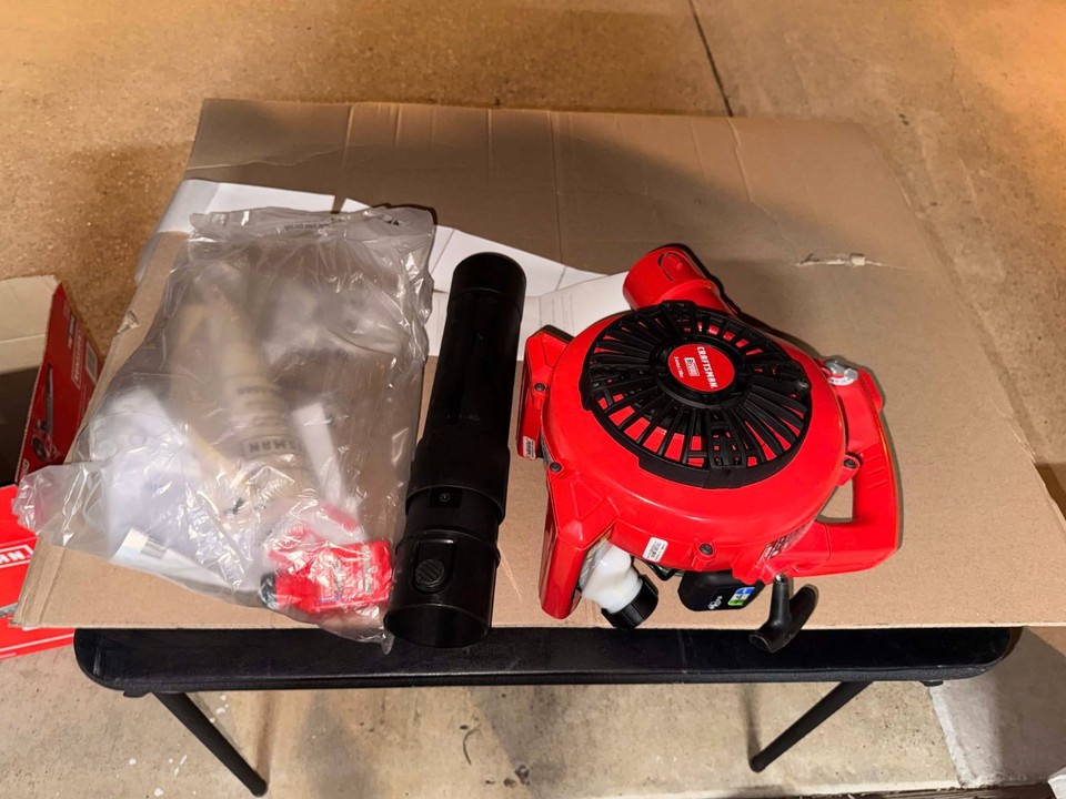 CRAFTSMAN B2000 25cc 2-Cycle 410-CFM 180-MPH Gas Leaf Blower – Open Box ...