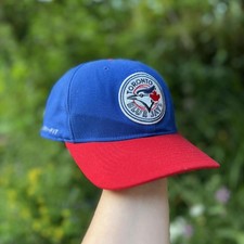 NIKE - DRI-FIT - TORONTO BLUE JAYS - BASEBALL CAP - HAT - CLASSIC99 - FITTED 