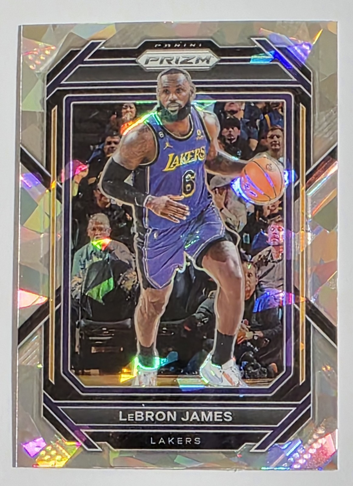 A 2022-23 PANINI LEBRON JAMES ICE PRIZM #134 LOS ANGELES LAKERS