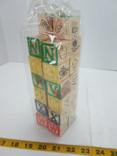 New NOS Horizon 26 Wooden Alphabet Blocks Letters Pictures 1-1/8" Square