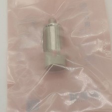 New IIM215 For IFM Proximity Switch Sensor Free Shipping