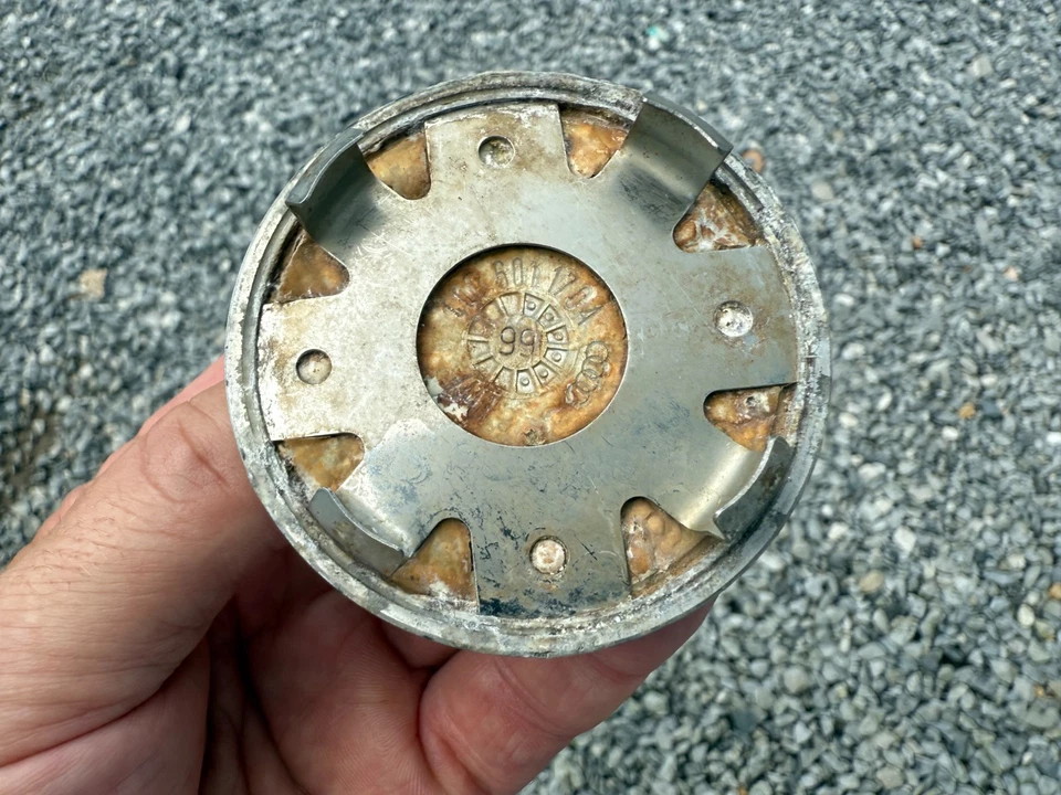 AUDI 100 200 A6 A8 V8 QUATTRO OEM WHEEL CENTER CAP POLISHED ALLOY 4D0 601 170 A - Image 3 of 3